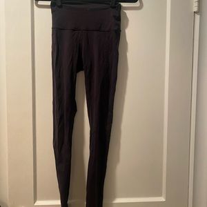 Black lululemon leggings